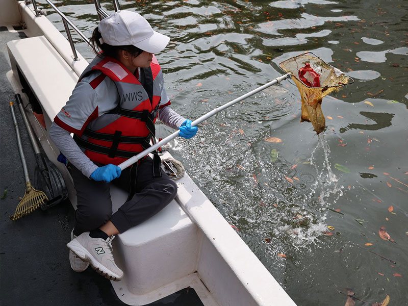 WaterwayCleanup_boat7